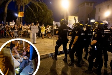 HAOS U RAJU ZA TURISTE! Policija pucala GUMENIM MECIMA na demonstrante, ima TEŠKO povređenih! (FOTO, VIDEO)