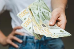 65.000, 25.000 I DODATNIH 10.000 DINARA - Evo ko ima prava na pomoć i evo kad počinje isplata!