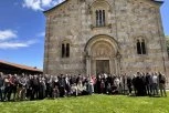 OD 1. AVGUSTA NOVA PRAVILA ZA ODLAZAK U SRPSKE SVETINJE NA KOSOVU I METOHIJI: Vernici strepe da će do Dečana i Gračanice moći samo uz vodiče iz Prištine