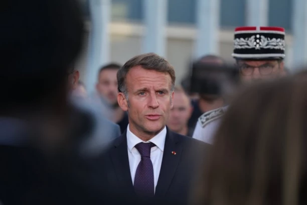 MAKRON DIGAO UZBUNU ZBOG RUSIJE! "Francuska je bila meta hibridnih napada": Sprema se PLAN ZAŠTITE OD DRONOVA!