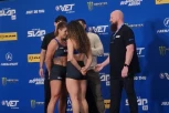 HAOS PRED ŠAMARANJE U ARENI! Čuvena takmičarka pred svima poljubila protivnicu U USTA! (VIDEO)