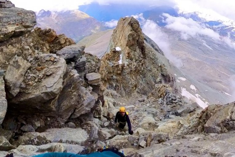 Srpski alpinisti na vrhu Materhorn