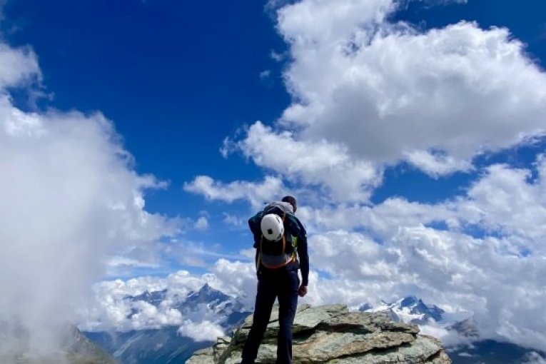 Srpski alpinisti na vrhu Materhorn