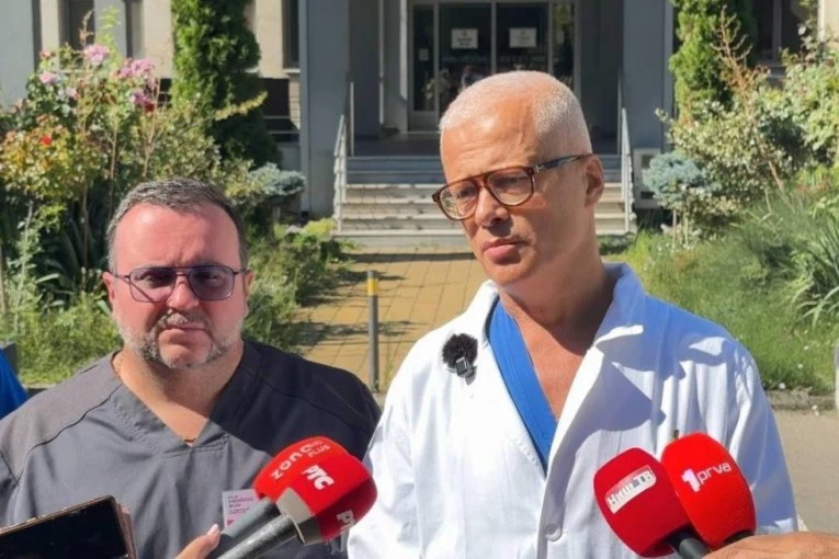U PREVENTIVNE KARDIOLOŠKE PREGLEDE UKLJUČUJU SE EMINENTNI STRUČNJACI! Lazarević: I vaskularni hirurzi i studenti na terenu za zdravlje nacije (FOTO)