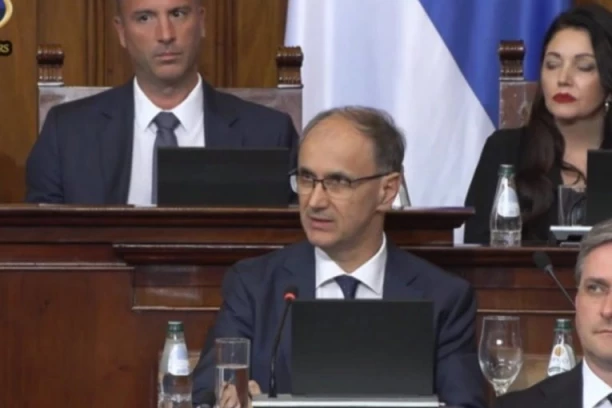 Skupština izglasala poverenje Vladi Srbije! (FOTO, VIDEO)