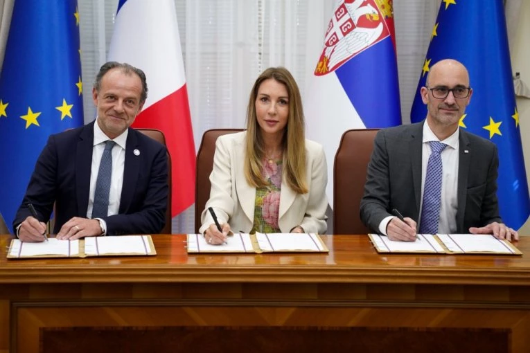SRBIJA ZAPOČELA RAZVOJ NUKLEARNOG PROGRAMA! Potpisan važan ugovor sa Francuzima! (FOTO, VIDEO)