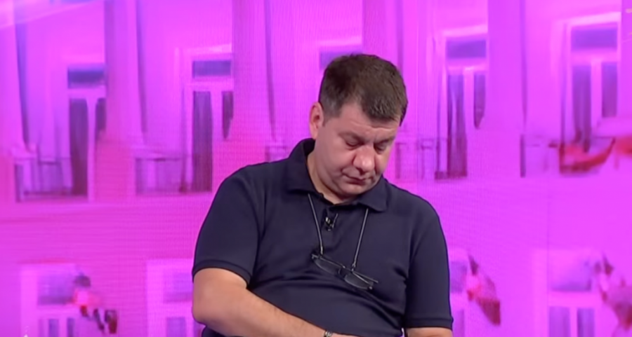 NAJSKANDALOZNIJE UKLJUČENJE U EMISIJU: Ivana Marinkovića preseklo pitanje o Leni - SPUSTIO GLAVU! (VIDEO)