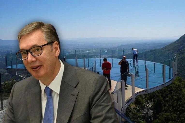 "HAJDE DA VIDIMO TO ČUDO!" Vučić na Kablaru -  stakleni vidikovac testiran na 132 tone!