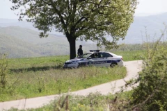 DRUGARI SE NADALI DA JE ŽIV, A ONDA SU VIDELI NJEGOV TELEFON I CIGARETE U VODI! Potresne scene na nasipu gde se udavio mladić iz Crvenke!