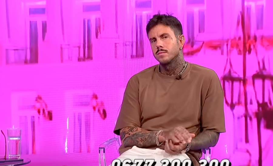 JAVIO SE OTAC, PA NAPRAVIO SKANDAL TEODORI DELIĆ UŽIVO U EMISIJI - Skala neprijatnosti eksplodirala dok demoliraju Bebicu! (VIDEO)