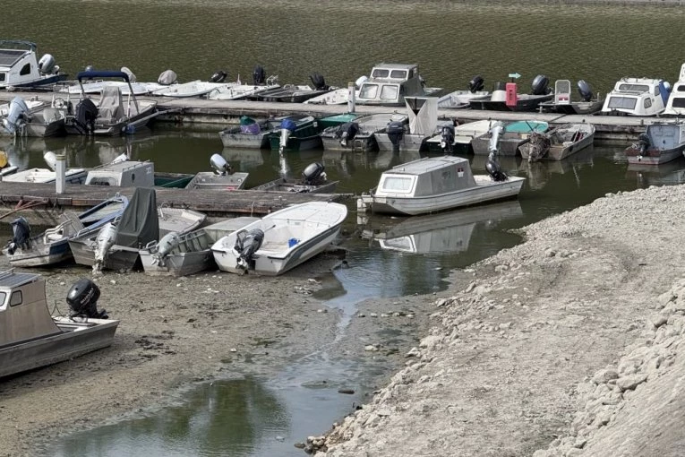 ALARMANTO STANJU U SRBIJI, STIGAO HITAN APEL! Završena sednica Štaba za VANDREDNE SITUACIJE!