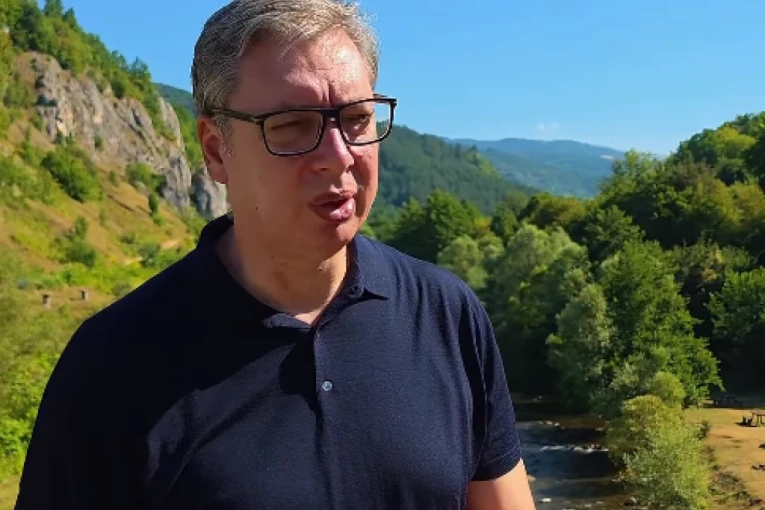 "SRBIJA JE UVEK UZ VAS, NA NAS MOŽETE DA RAČUNATE!" Vučić u Drvaru oduševio meštane!