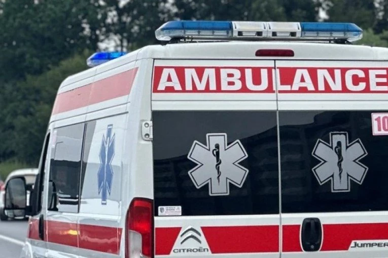 SPASA JOJ NIJE BILO! Stravični detalji smrti mlade žene iz Leskovca prilikom povratka iz Grčke - IZNENADA JOJ POZLILO, MUŽ I DRUGI PUTNICI ČUDA ČINILI DA JE OŽIVE, ALI UZALUD!