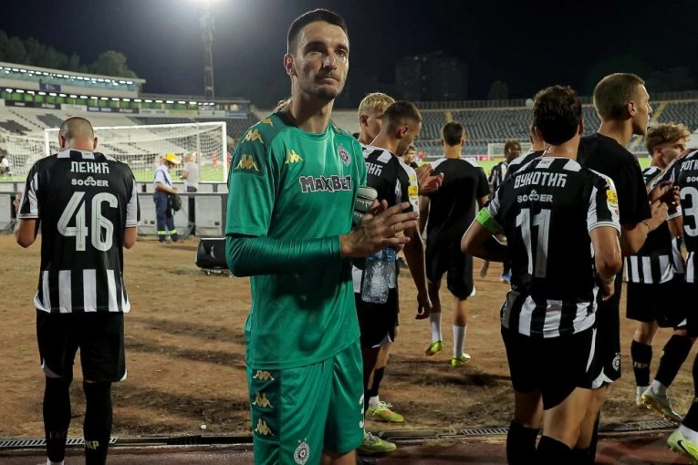 GROBARI SU IMALI ŠTA DA KAŽU! Ovo su poručili fudbalerima Partizana