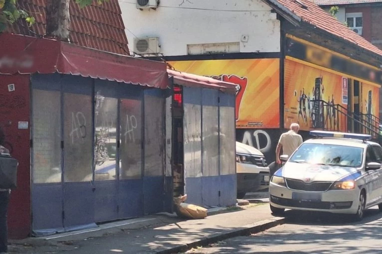 UMRO TOKOM INTIMNOG ODNOSA? Ispituju se okolnosti misteriozne smrti muškarca na Karaburmi: Voleo je sado-mazo igrice