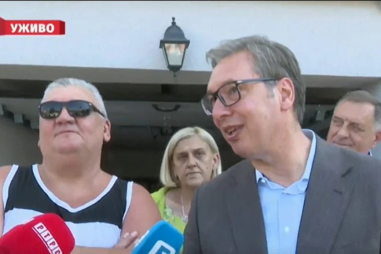 VUČIĆ STIGAO U BUGOJNO!