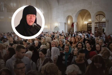 "NE RADITE TO, LJUDI, MOLITE SE!" Mati Zlata strogo zabranila vernicima da to čine u njenom manastiru, pozvala sve da slede njen primer