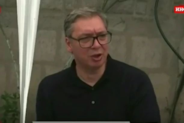 OBRAĆA SE VUČIĆ IZ ČIPULJIĆA: Hvala onima koji do kraja rata nisu živeli ovde, a sada su okačili ratne zastave BiH