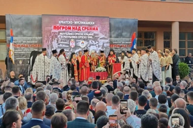 „ZLO NEMA POSLEDNJU REČ“: Na obeležavanju godišnjice progona i stradanja srpskog naroda patrijarh Porfirije poručio da "Oluja" nikada ne sme biti zaboravljena