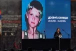 "HRVATSKA VOJSKA JE SA 12 PROSTRELNIH RANA USMRTILA MOG SINA SINIŠU!" Potresan govor majke Nevenke na obeležavanju Dana sećanja na ubijene i prognane Srbe u zločinačkoj akciji "Oluja"