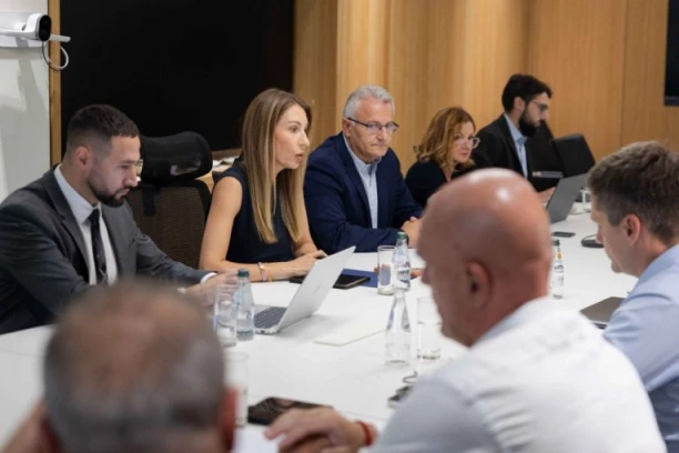 Ministarka Đedović sa predstavnicima NIS i UNKS: Situacija sa snabdevanjem naftnim derivatima vrlo izazovna