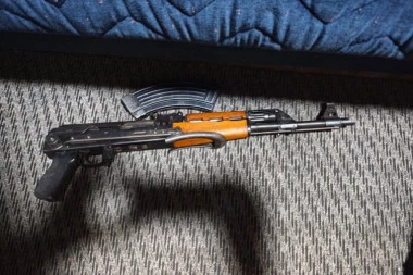 KALAŠ KRIO U STANU! Policija upala, pa zatekla šokantan prizor: Muškarac (31) odmah priveden (FOTO)