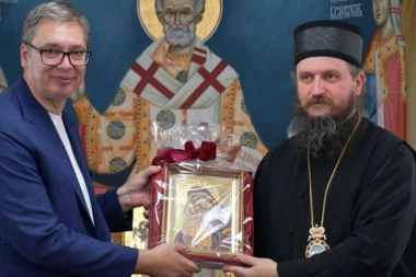 PEČAT SRPSKOG ZAJEDNIŠTVA! Episkop Sergije javno zahvalio predsedniku Vučiću:  Dok je odgovorne i patriotske Srbije, biće i nas