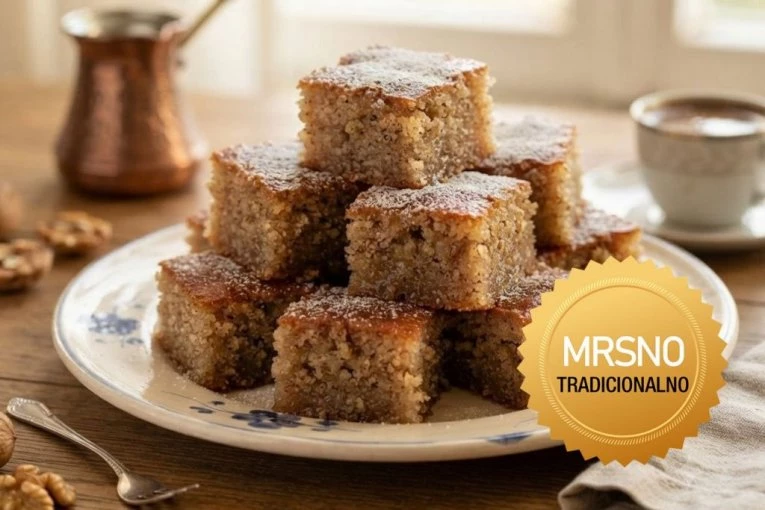 NIJE TORTA, A SVI JE TAKO ZOVU: Recept iz starih kuvara za zaboravljeni pareni kolač sa orasima i šerbetom
