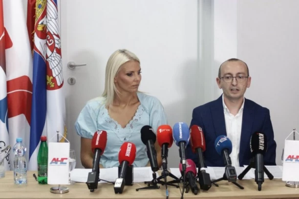 NAJTEŽE JE BRANITI ISTINU! Dosta je bilo manipulacije opozicionih medija - održana je ANS konferencija! (FOTO, VIDEO)