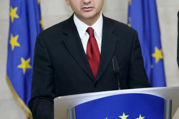 VEZA BOŽIDARA ĐELIĆA I BLOKADERSKE LISTE -  SLOBODAN VUKOSAVIĆ, LAŽNI EKOLOG I DOKAZANI LICEMER!