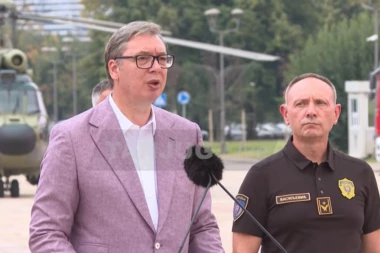 VUČIĆ DOČEKAO VATROGASCE, SRPSKE HEROJE! Predsednik poručio: " Vi ste u tuđoj zemlji štitili ono što pripada svima nama - ljudski život!"