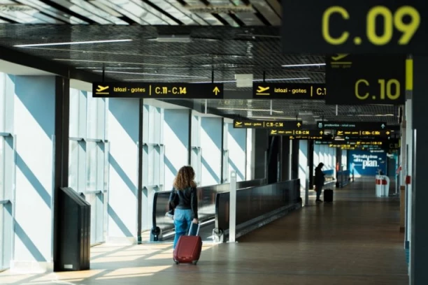 OBUSTAVLJENI LETOVI NA TRI AERODROMA! Ovo je razlog!