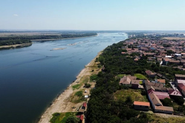 POTPUNA KATASTROFA: Bunari presušili, Dunav na istorijskom minimumu