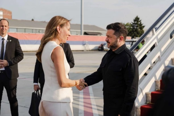 OGLASIO SE ZELENSKI PO SLETANJU U BEOGRAD! Evo šta je saopštio i Srbima i Ukrajincima! (FOTO, VIDEO)