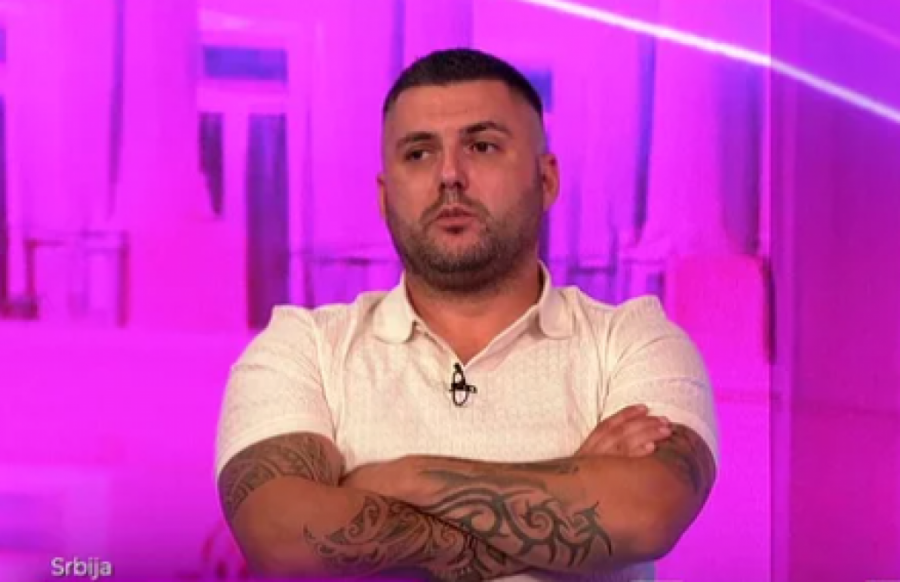 STRAVIČNO! Asmin se ODREKAO ROĐENE majke uživo u programu - NAJSTRAŠNIJE je izvređao zbog Maje!