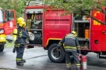 BUKTI U OBRENOVCU Vatrena stihija se približila kućama, vatrogasne ekipe na terenu