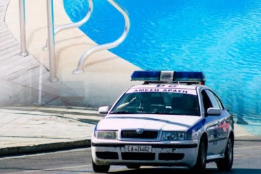 TRAGEDIJA U POPULARNOM GRČKOM LETOVALIŠTU: Dečak se udavio u bazenu plažnog bara, roditelji privedeni