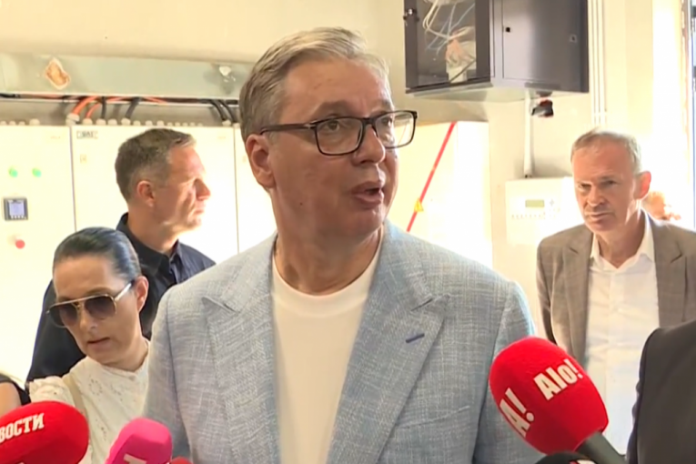 Printscreen/Pink TV