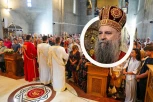“OPSEDNUTOST DEMONIMA NIJE PRIČA ZA MALU DECU, NEGO TO REALNO POSTOJI”: Patrijarh Porfirije poslao snažnu poruku o nečistim silama (VIDEO)