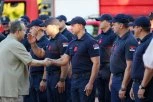 DAČIĆ DOČEKAO SRPSKE HEROJE! Vatrogasci-spasioci gasili požare u Francuskoj! (FOTO, VIDEO)