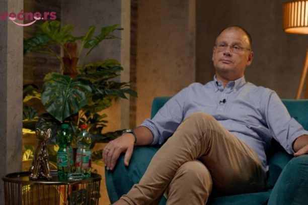 Dr Petar Otašević UPOZORAVA: Vrućina OPASNO opterećuje srce - evo kada telo šalje alarm i šta NIKAKO ne smete da radite na moru (VIDEO)