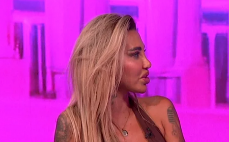 ANELI AHMIĆ PRIZNALA SVE O AFERI S FILIPOM CAREM: Pred početak "Elite 10" sve OBELODANILA, pa otkrila šta se desilo s Karićem!