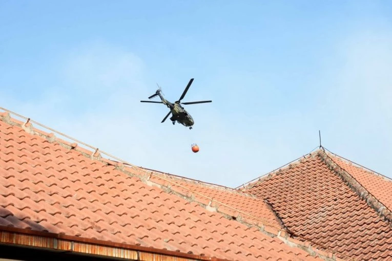 TRI ŽARIŠTA U SRBIJI! Oglasio se MUP sa najnovijim informacijama o požarima - OVDE JE NAJKRITIČNIJE! (FOTO)