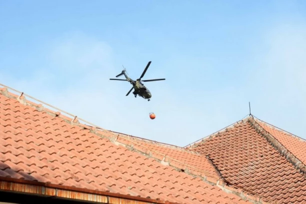TRI ŽARIŠTA U SRBIJI! Oglasio se MUP sa najnovijim informacijama o požarima - OVDE JE NAJKRITIČNIJE! (FOTO)