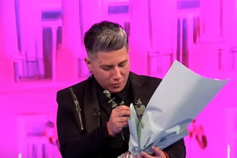 Ana Radulović i Jovana Tomić Matora dobile poklone u "Narod pita"