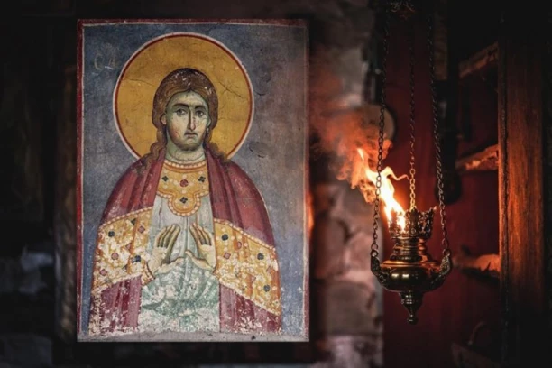 DA BI SAČUVAO ČISTOTU, ON JE IZBEGAVAO RAZGOVOR SA SVIM ŽENAMA, IZUZEV S MAJKOM! Sutra je Sveti mučenik Evdokim!