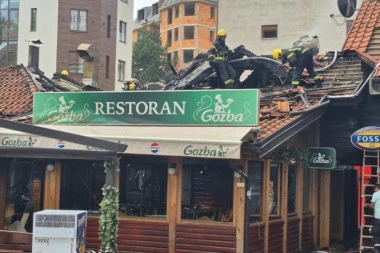 VATRENA STIHIJA U CENTRU ZLATIBORA! Ogroman požar izbio u poznatom lokalu, vatrogasci uspeli da lokalizuju vatru (FOTO)
