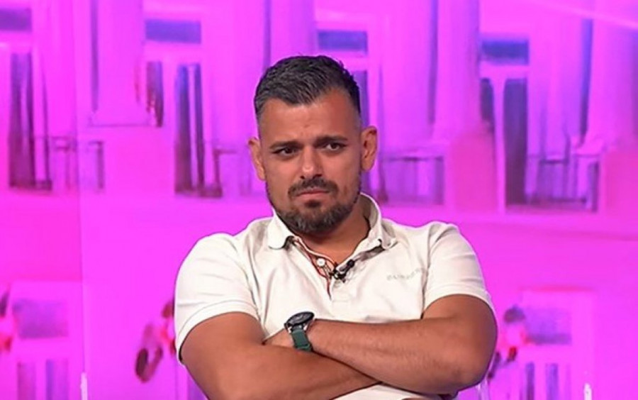 BORA DOŽIVEO POMRAČENJA UMA USRED EMISIJE! Obratio se DIREKTNO u kameru - urgentan PREKID "Narod pita" (VIDEO)