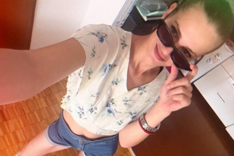 Pevačica Jovana Jeremić se porodila!