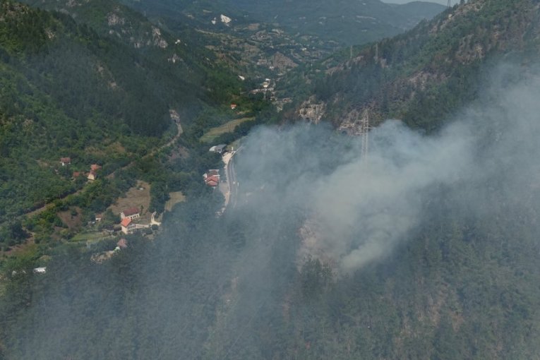 Požar na području Konjica (Bosna i Hercegovina) 